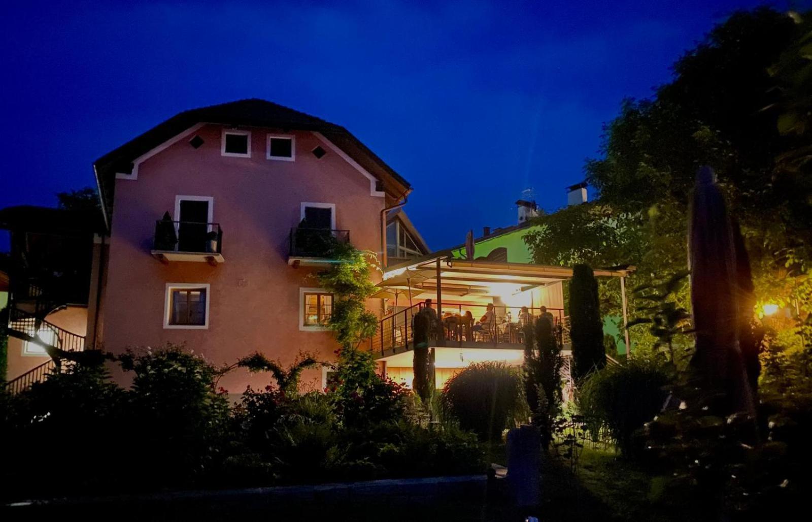 Der Unterwirt Guesthouse And Restaurant 丘萨 外观 照片