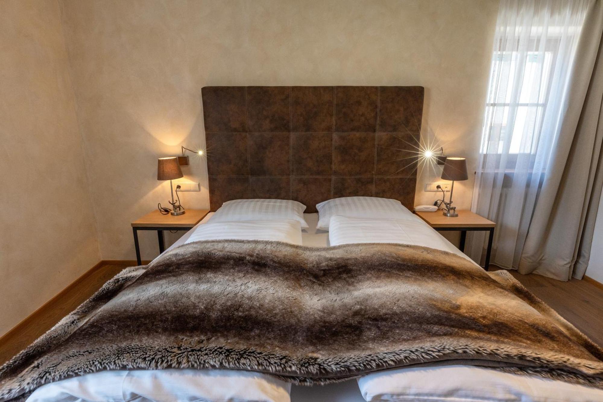 Der Unterwirt Guesthouse And Restaurant 丘萨 外观 照片